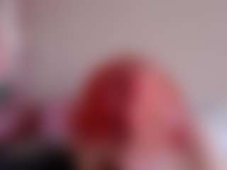 Live cam show with KatieMelone - Nympho on Fling VIP Chat