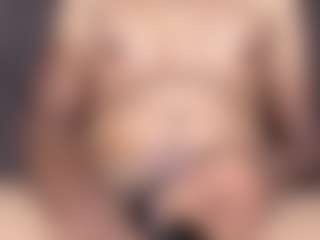 CumousMaxima's Live Sex Cam Show