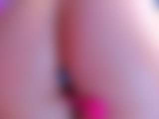 Live cam show with Eva William - Fullynaked on https://playwithruby.com