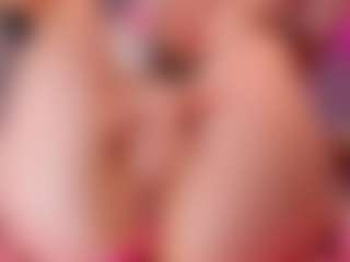 Live cam show with Eva William - Dirty Talk on CamSodaAdn