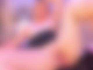 Live cam show with samanthahorny69 - Green Eyes on Big Tits