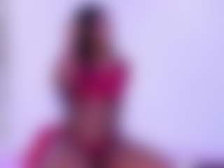 Show en direct avec BritneyVega - Ebony Small Tits sur Camsoda