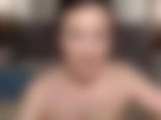 Live cam show with MeloeLili - Young Adult on Mixed Magazine Live