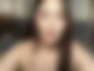 Live cam show with MeloeLili - Body Massage on Free Soda
