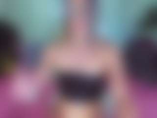 miley-777's Live Sex Cam Show