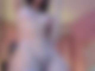 MissCarolinne666's Live Sex Cam Show