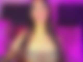 Cam Show en direct de Miss Carolinne 666