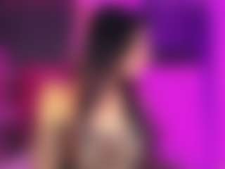 Miss Carolinne 666's Live Sex Cam Show