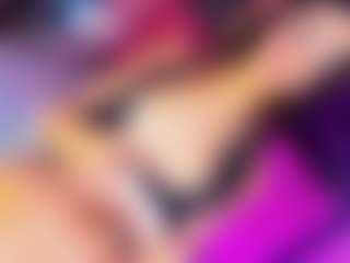 Miss Carolinne 666's Live Sex Cam Show