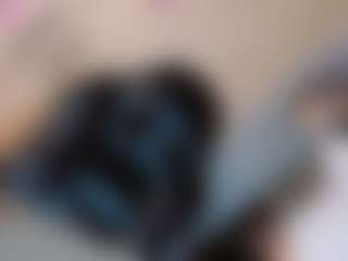 Live cam show with Camila Vasquezz - Average on livesuperchat.net
