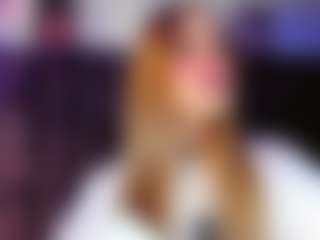 Live cam show with Camila Vasquezz - Flat Chested on StripNow