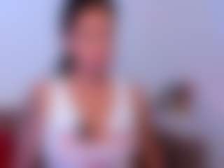 Emmatorrees's Live Sex Cam Show