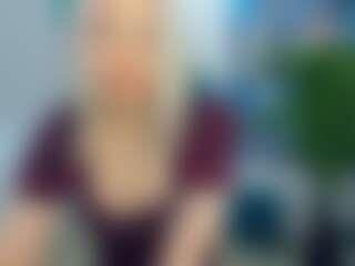Live cam show with BloomingHeart - Caucasian on TeamSkeetLive