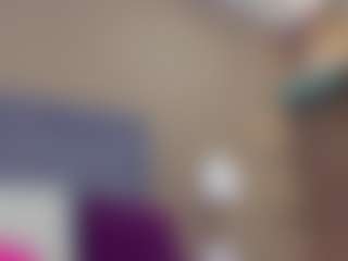 Live cam show with LUNA CHERRY - Thick on TastyBlacksLive