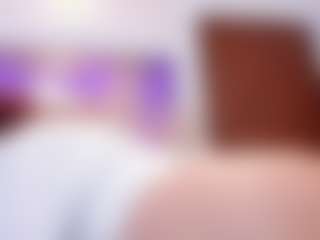 LUNA CHERRY's Live Sex Cam Show