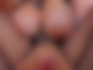 LUNA CHERRY's Live Sex Cam Show