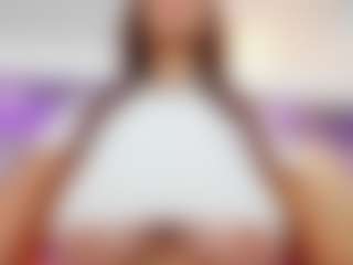 LUNA CHERRY's Live Sex Cam Show