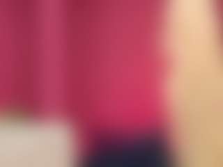 LUNA CHERRY's Live Sex Cam Show