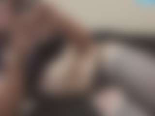Live cam show with BigenderMaiden - Spank on Camiplay Live