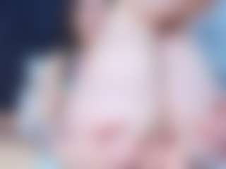 Live cam show with EdaBonne - Living Room on liverealitysex.com