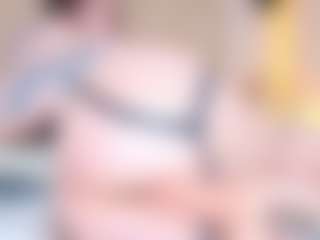 Live cam show with EdaBonne - Thin on Soda Cam