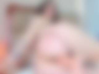 Live cam show with EdaBonne - Smoking on Camsoda