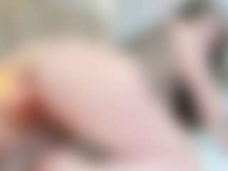 Live cam show with EdaBonne - Thin on CamwithHer