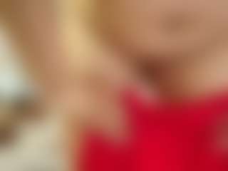 Live cam show with Rachele-x - Mature on Stripli.com