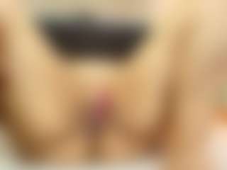 Live cam show with Rachele-x - Small Tits on Dare Cams