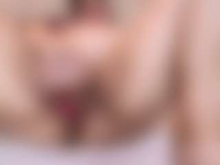 Rachele-x's Live Sex Cam Show