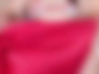 Rachele-x MILF webcam performer live streaming