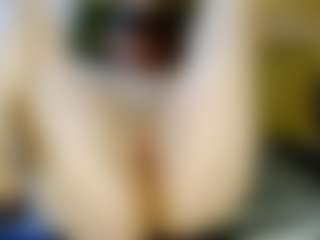 SquirtyMayaGold's Live Sex Cam Show
