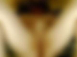 Live cam show with SquirtyMayaGold - Gape on Chatstar