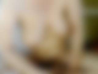 Live cam show with SquirtyMayaGold - Gape on Camsoda