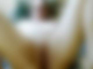 SquirtyMayaGold's Live Sex Cam Show