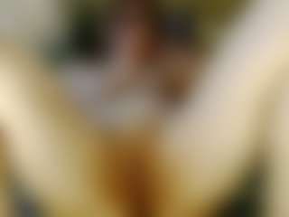 SquirtyMayaGold's Live Sex Cam Show