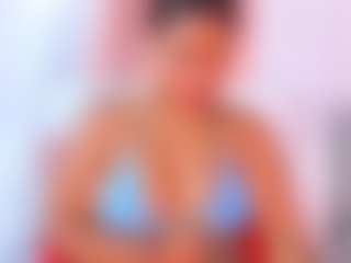 Live cam show with Sofia - Ebony Petite on Hubzter Live