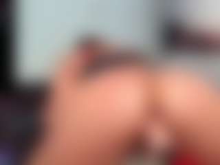 AIDAWILLIAM's Live Sex Cam Show