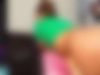 AIDAWILLIAM's Live Sex Cam Show
