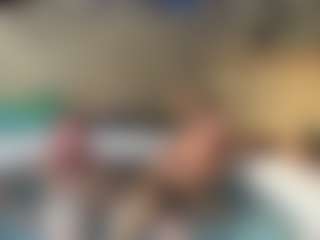 Live cam show with backitupwrennd - Deepthroat on Milfs Live
