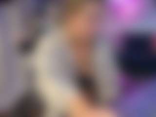 backitupwrennd's Live Sex Cam Show