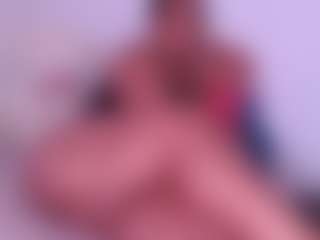 Hanna-passion MILF webcam performer live streaming
