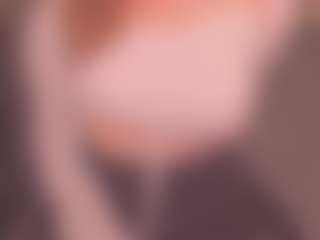 Live cam show with kira-m - Twerk on Uber Horny