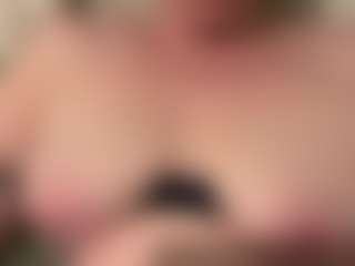 Live cam show with naughty-rosie - Shaved Pussy on Nude Chat * 1 On 1 Webcam Sex * Live Cam Show