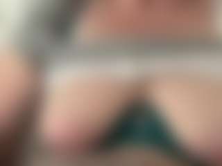 Live cam show with naughty-rosie - Uk on PervPlay.com | united kingdom