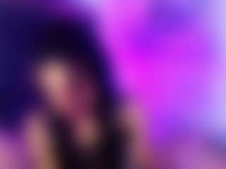 Live cam show with MiikaelaOrtiz - Gape on madthumbs