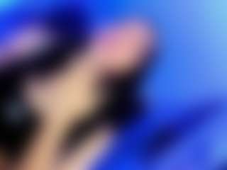 Live cam show with Rue - Brown Eyes on Uber Horny