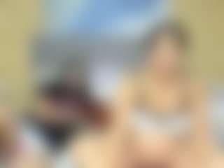 Live cam show with Mili-evans - Small Ass on liverealitysex.com