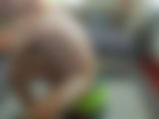 Live cam show with sideshowcan - Bedroom on Camsoda