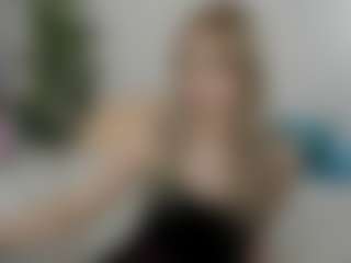 Live cam show with Valerie - Busty on StripNow
